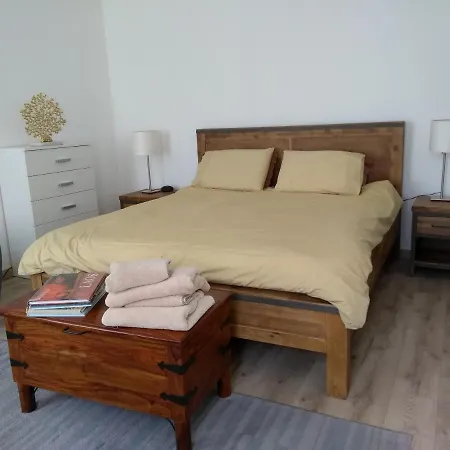 Ferienhaus 10km To Disneyland - Terrace Parking & Sleeps 4 *