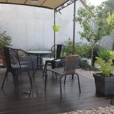 Ferienhaus 10km To Disneyland - Terrace Parking & Sleeps 4 Quincy-Voisins